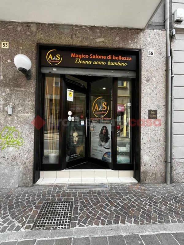 negozio in affitto a Paderno Dugnano