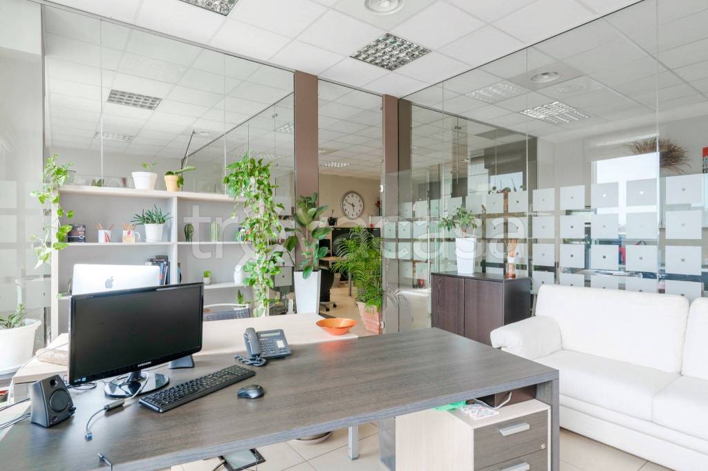 ufficio in affitto a Paderno Dugnano