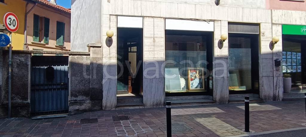 negozio in affitto a Paderno Dugnano in zona Palazzolo Milanese