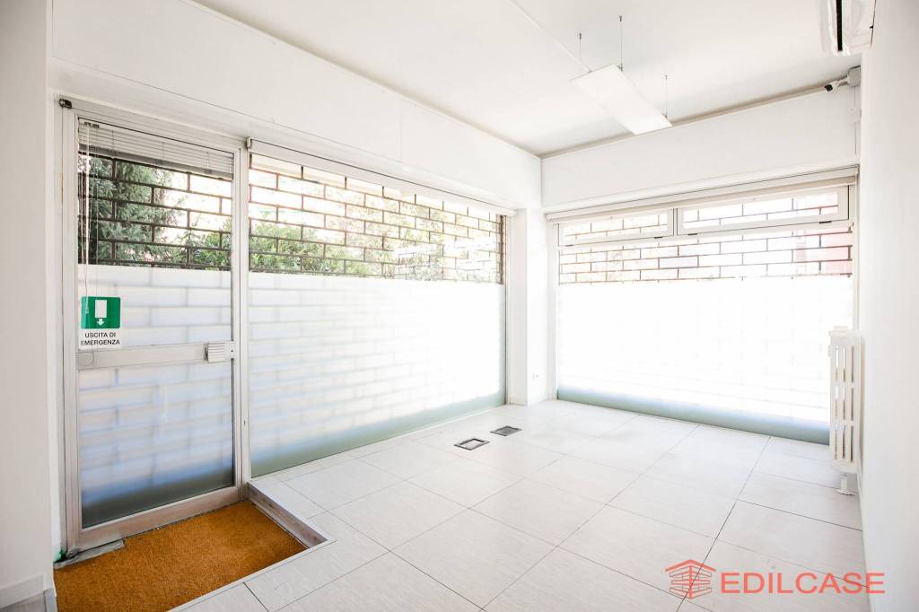 ufficio in affitto a Paderno Dugnano in zona Palazzolo Milanese