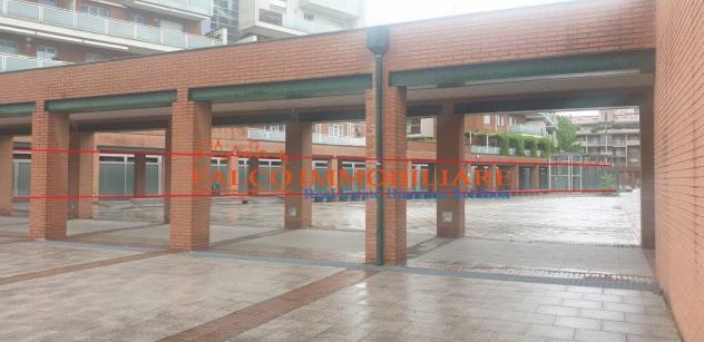 negozio in affitto a Paderno Dugnano