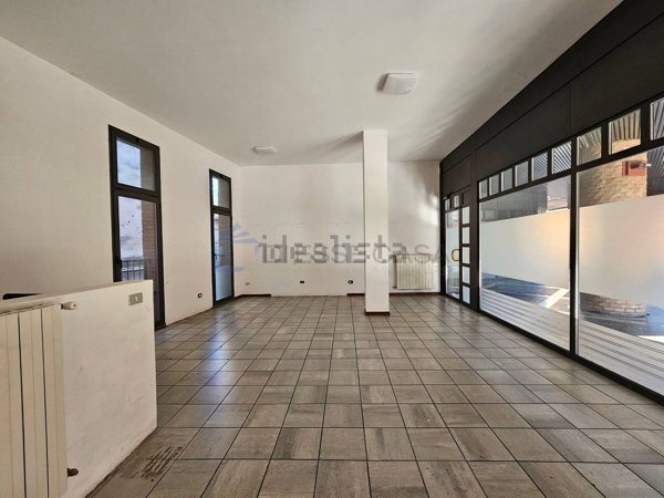 ufficio in affitto a Paderno Dugnano