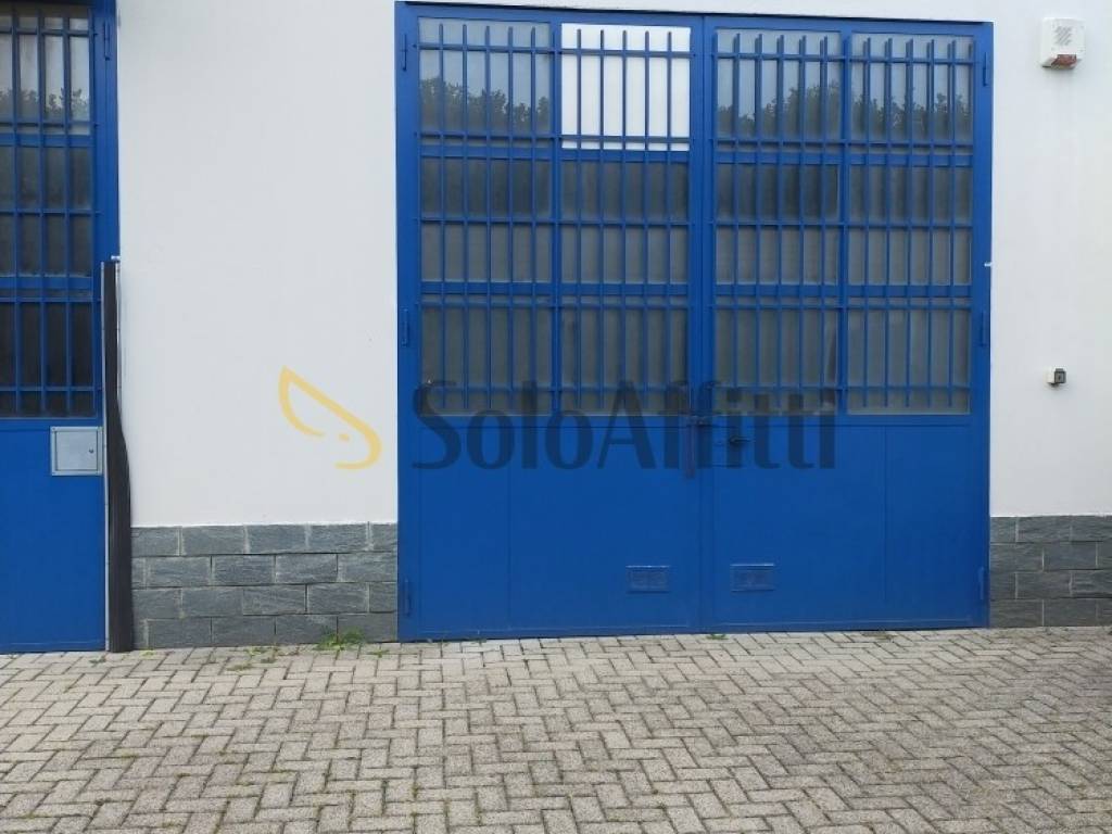 locale commerciale in affitto a Paderno Dugnano in zona Palazzolo Milanese