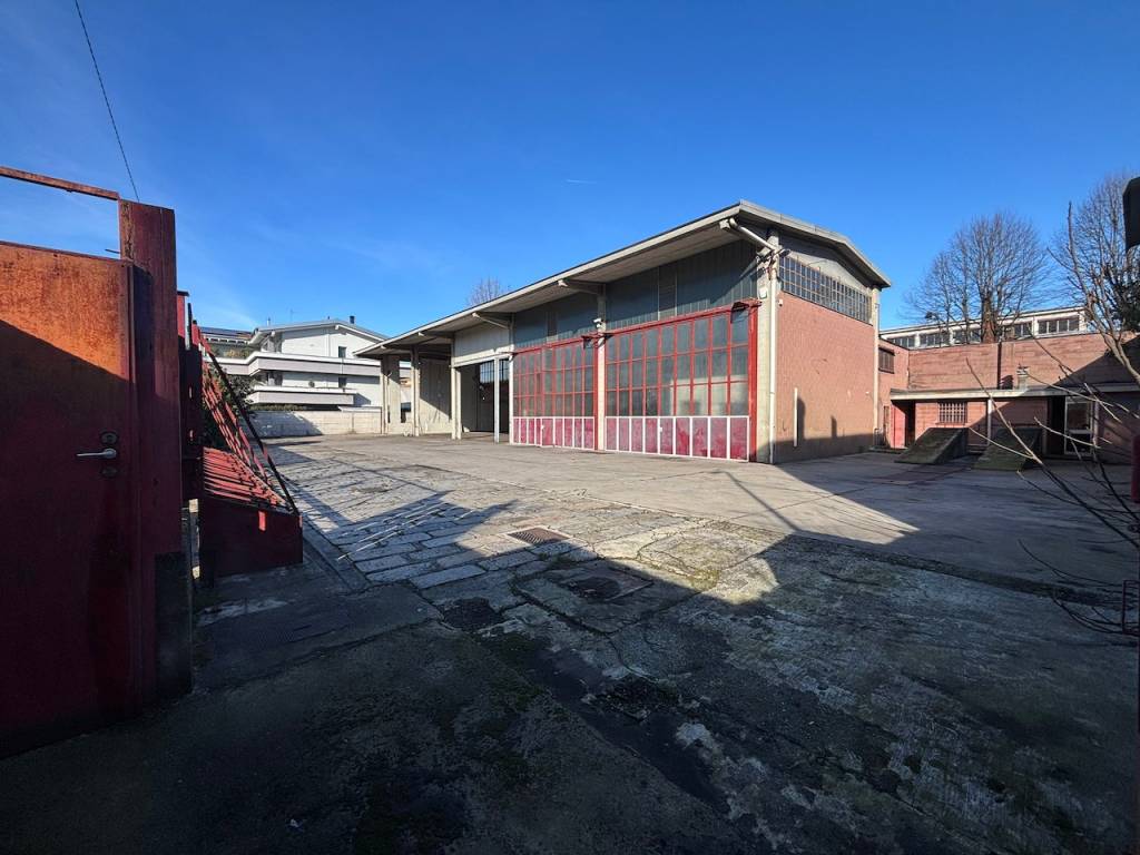 locale di sgombero in affitto a Paderno Dugnano in zona Palazzolo Milanese