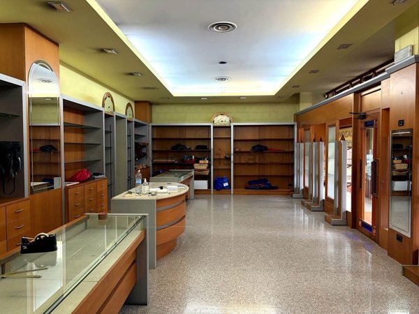 ufficio in affitto a Paderno Dugnano