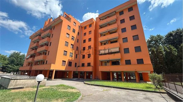appartamento in affitto a Paderno Dugnano in zona Incirano