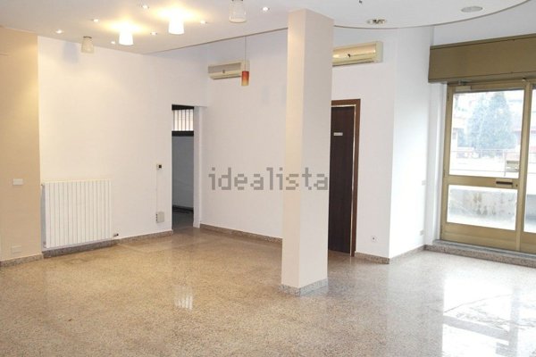 negozio in affitto a Pantigliate