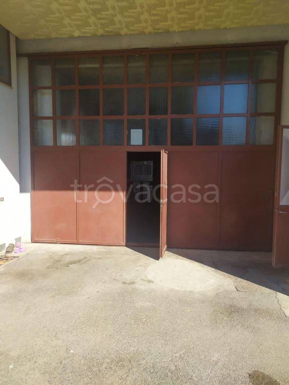 locale commerciale in affitto a Pantigliate