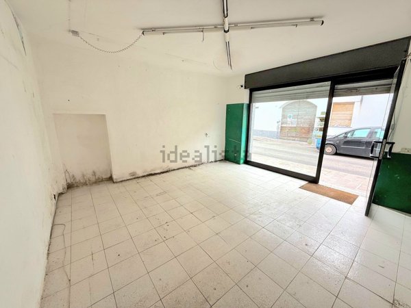 negozio in affitto a Parabiago