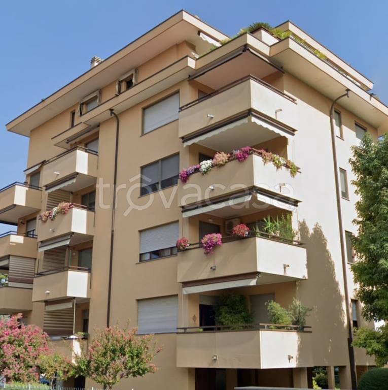 appartamento in affitto a Parabiago