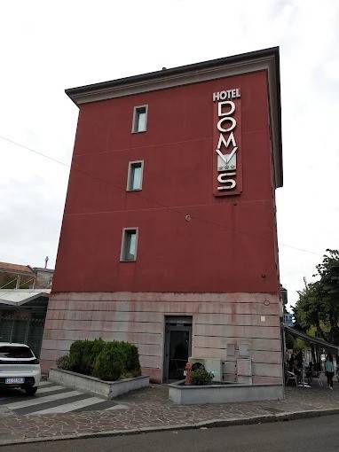 negozio in affitto a Parabiago