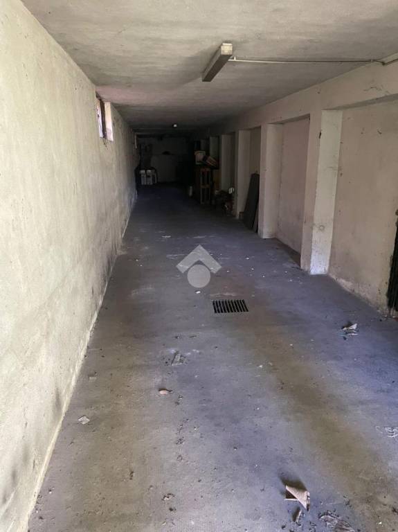 locale commerciale in affitto a Parabiago