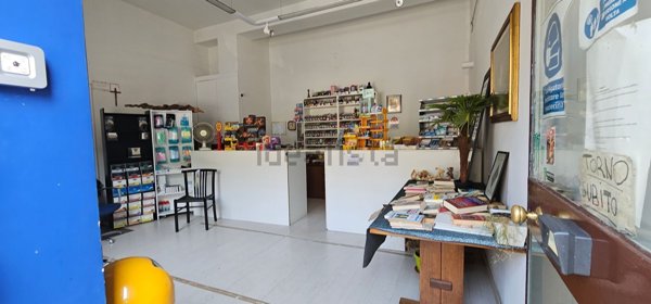 negozio in affitto a Parabiago