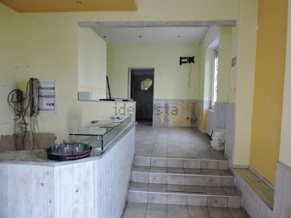 locale commerciale in affitto a Paullo