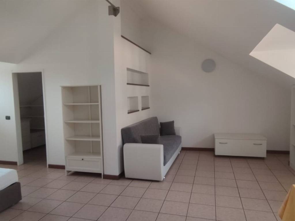 appartamento in affitto a Paullo