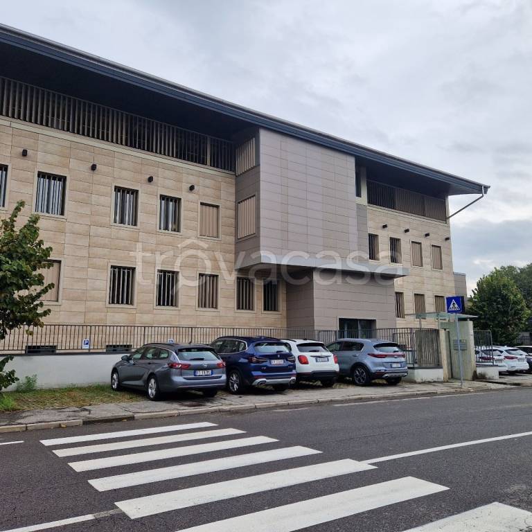 appartamento in affitto a Pero