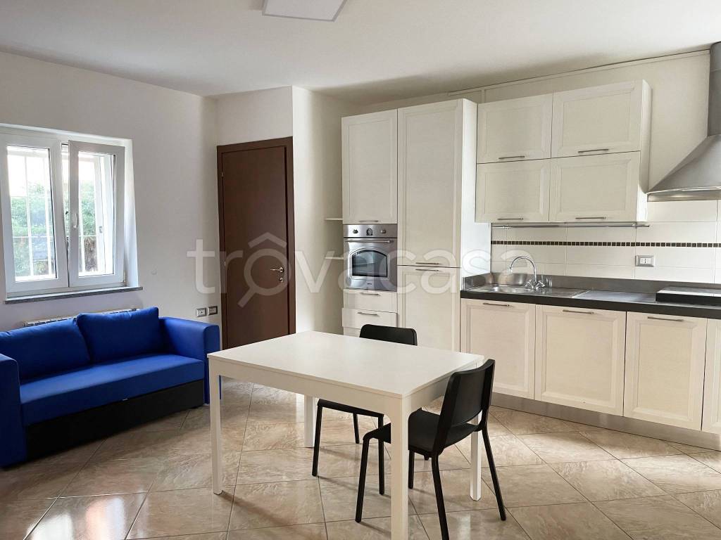 appartamento in affitto a Pero
