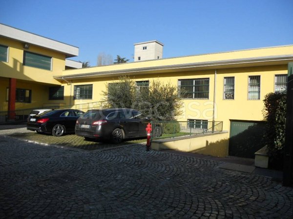 ufficio in affitto a Pero