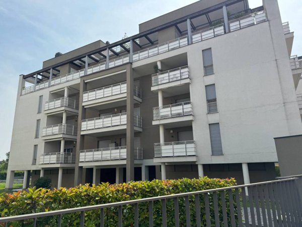 appartamento in affitto a Pero