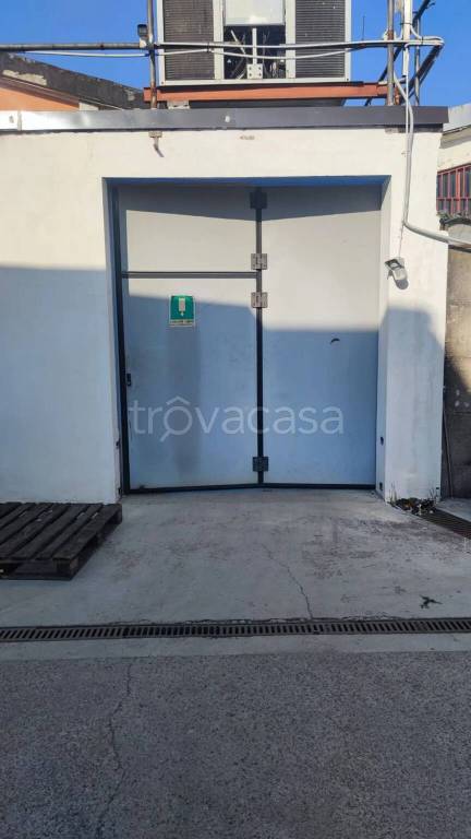 appartamento in affitto a Pero