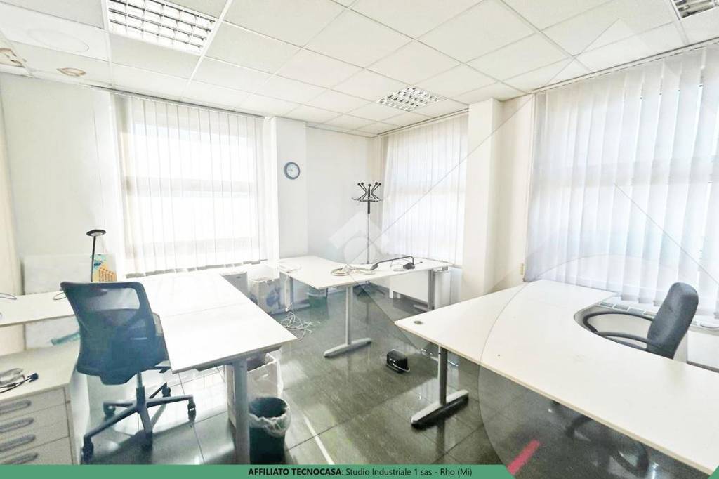 ufficio in affitto a Pero