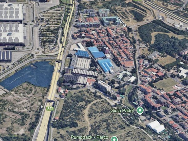 locale commerciale in affitto a Pero