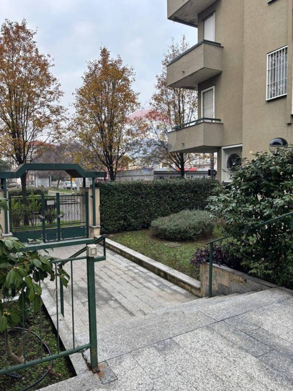 appartamento in affitto a Pero