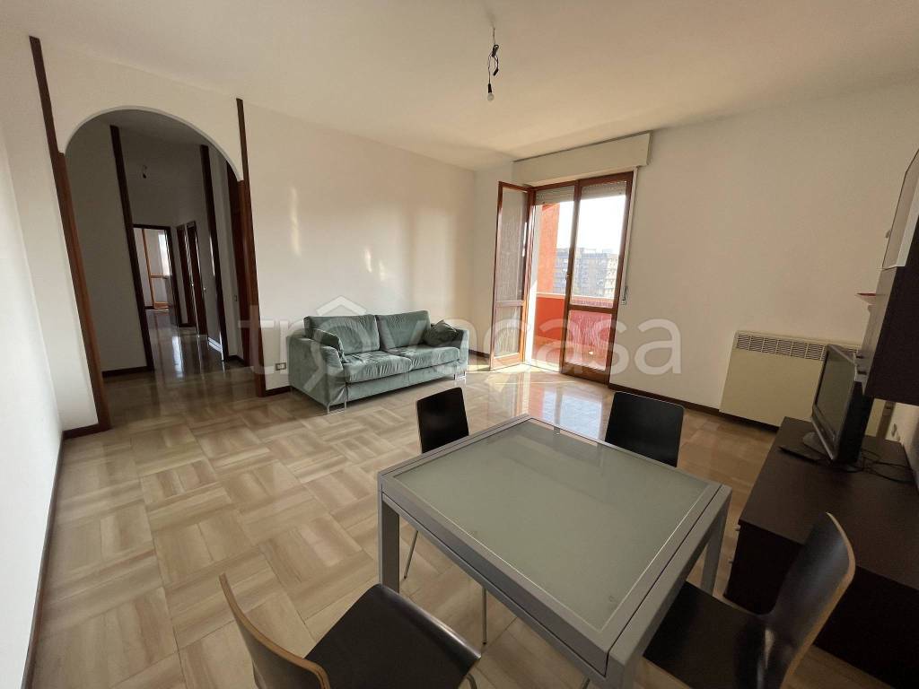 appartamento in affitto a Pero