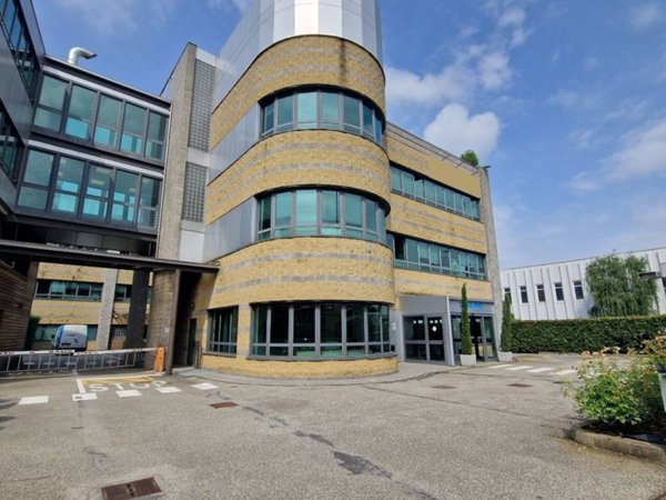 ufficio in affitto a Pero