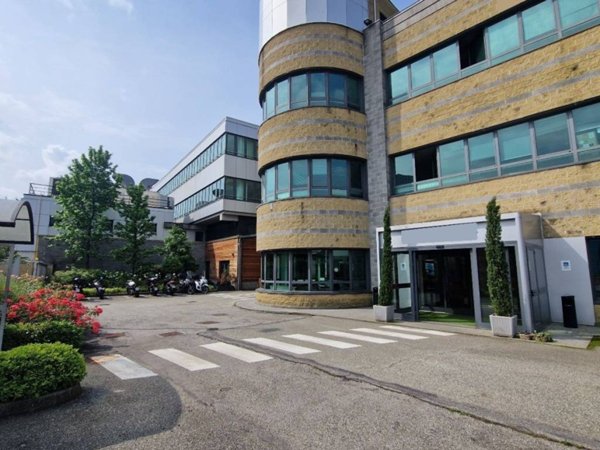 ufficio in affitto a Pero