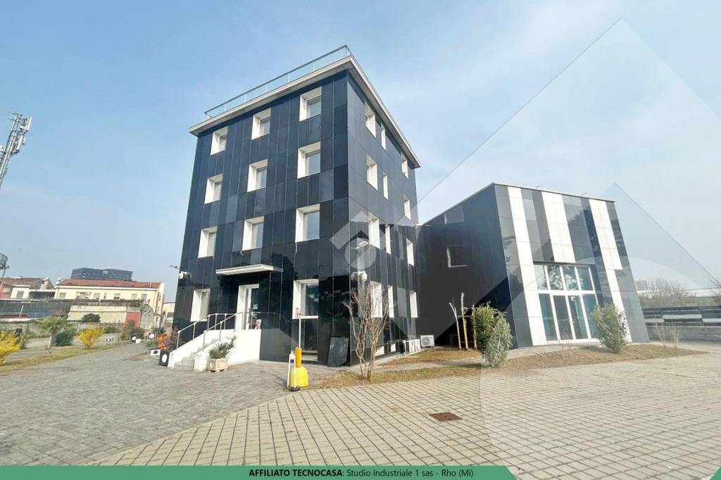 negozio in affitto a Pero