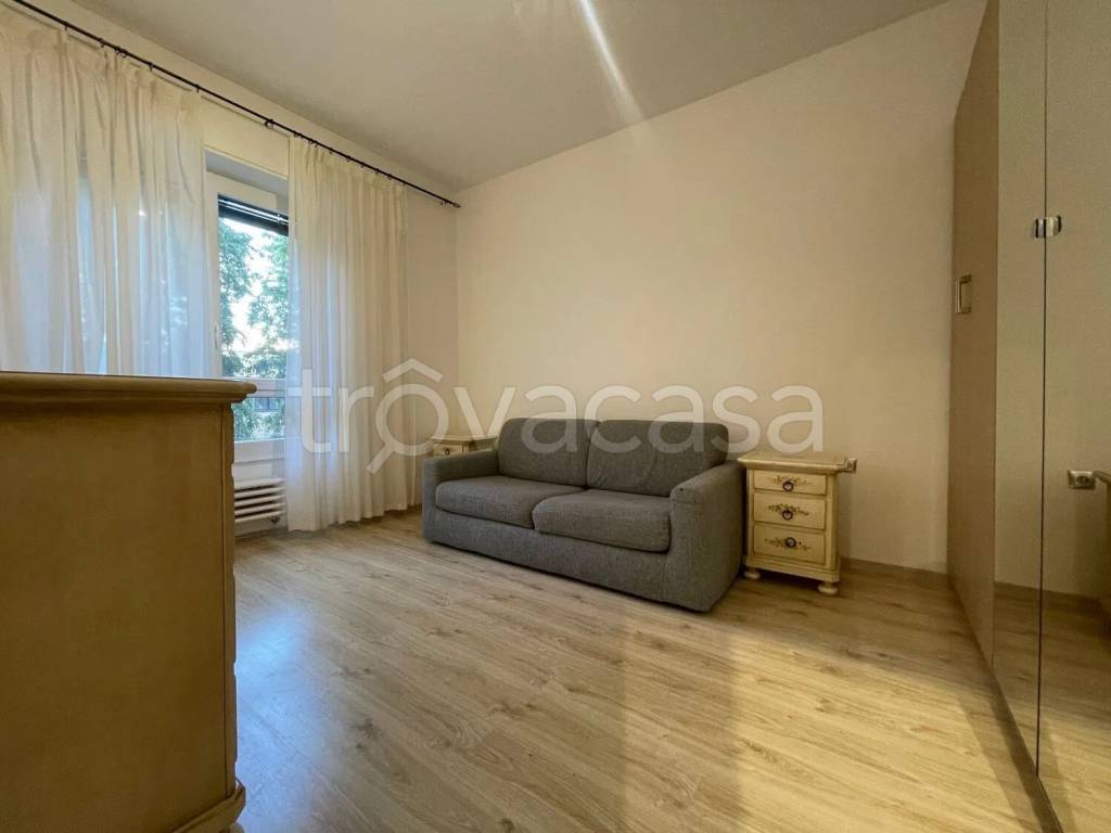 appartamento in affitto a Pero