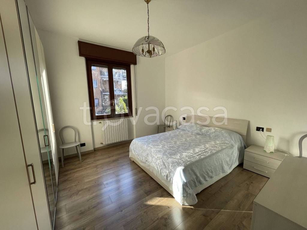 appartamento in affitto a Pero