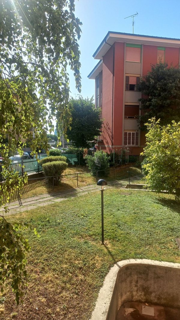 appartamento in affitto a Pero