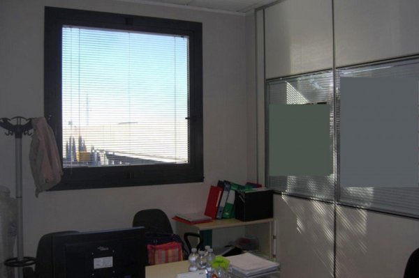 ufficio in affitto a Peschiera Borromeo