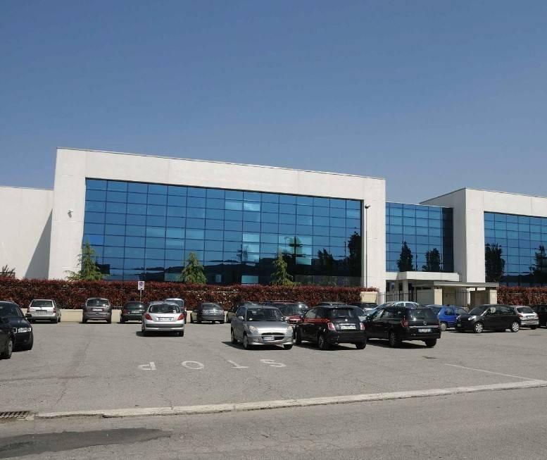 locale di sgombero in affitto a Peschiera Borromeo in zona Bettola