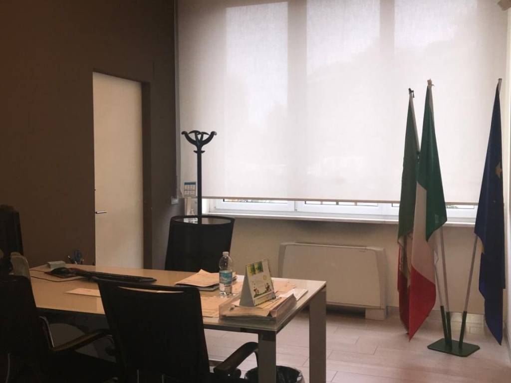 ufficio in affitto a Peschiera Borromeo in zona Bettola