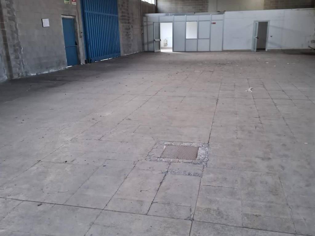 locale commerciale in affitto a Peschiera Borromeo in zona Bettola