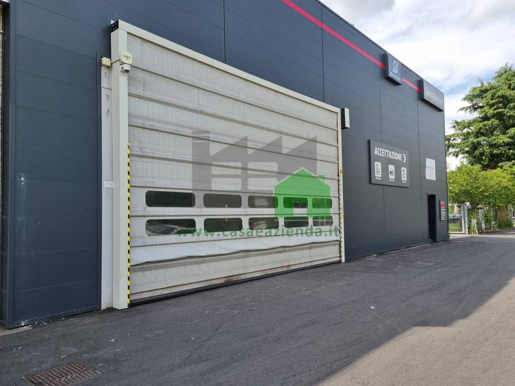 ufficio in affitto a Peschiera Borromeo in zona Linate
