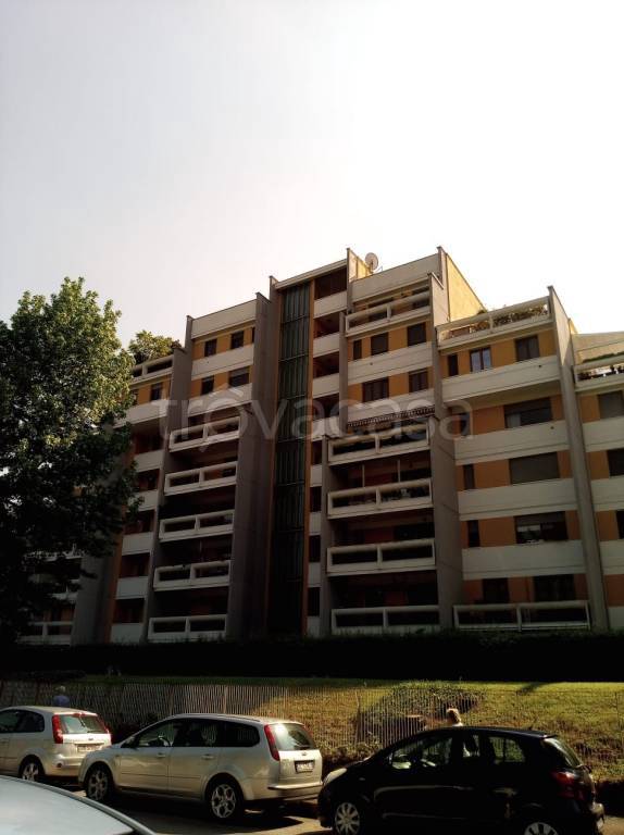 appartamento in affitto a Peschiera Borromeo in zona Linate
