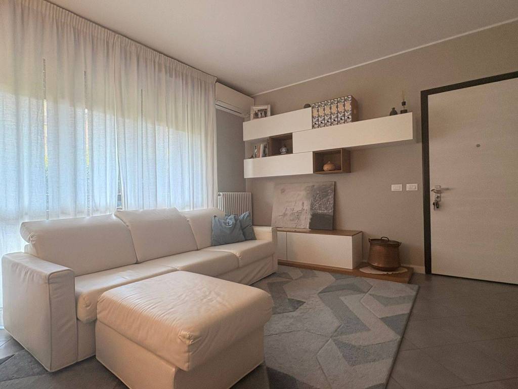 appartamento in affitto a Peschiera Borromeo in zona Bettola