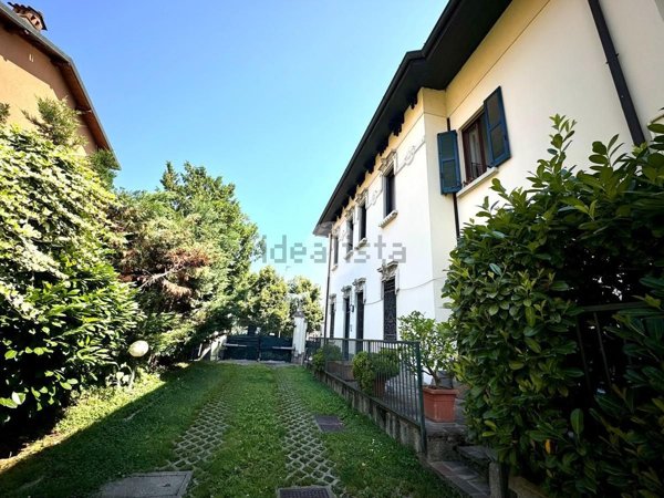 appartamento in affitto a Peschiera Borromeo in zona Linate
