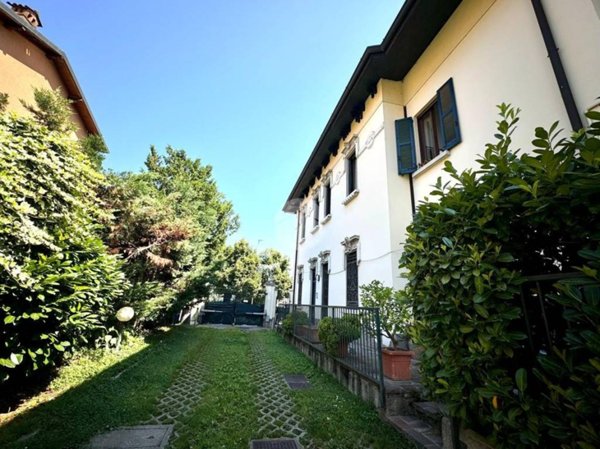 appartamento in affitto a Peschiera Borromeo in zona Linate