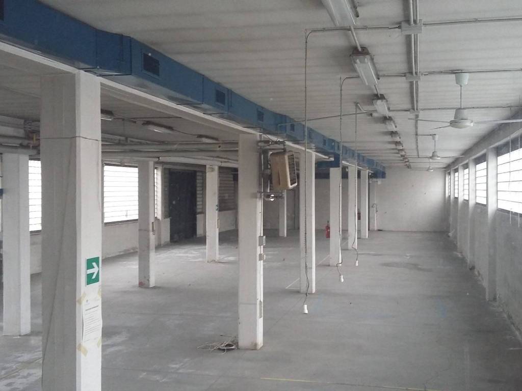 ufficio in affitto a Peschiera Borromeo in zona Mezzate