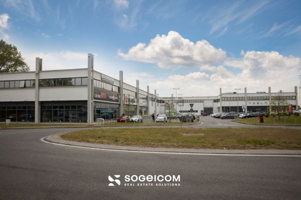 ufficio in affitto a Peschiera Borromeo in zona Linate