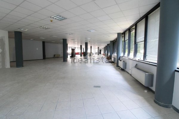 ufficio in affitto a Peschiera Borromeo