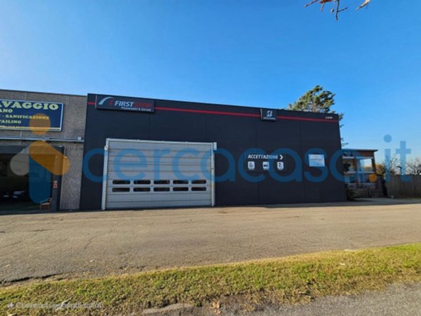 locale di sgombero in affitto a Peschiera Borromeo