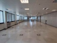 negozio in affitto a Peschiera Borromeo