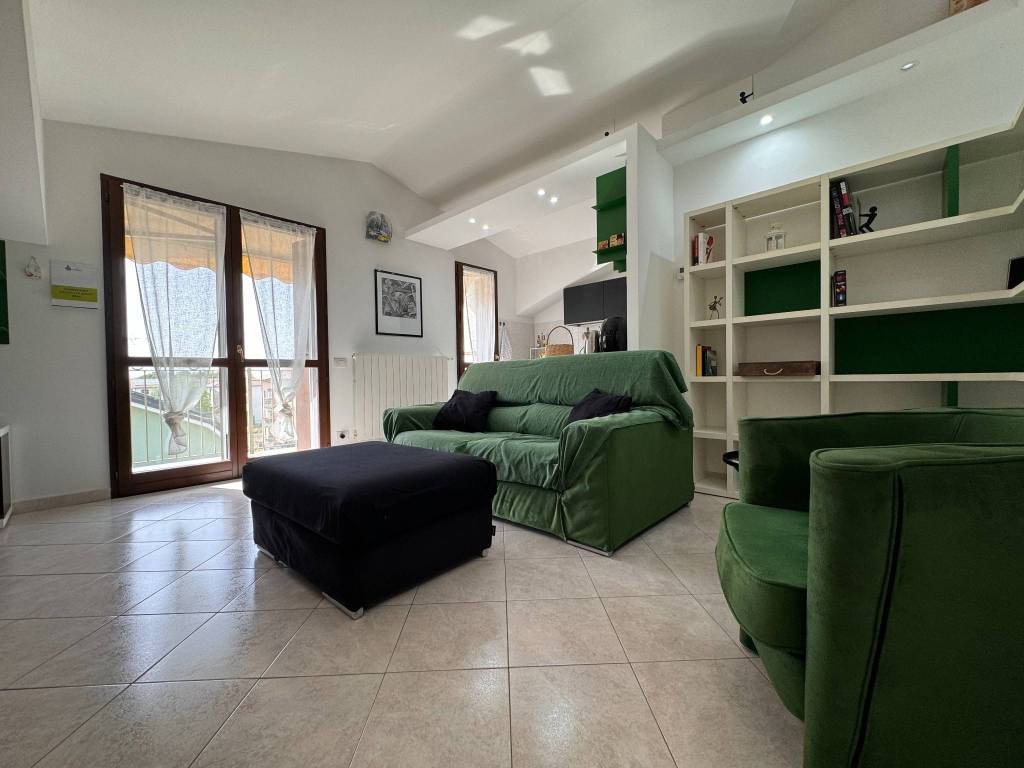 appartamento in affitto a Peschiera Borromeo in zona Bettola