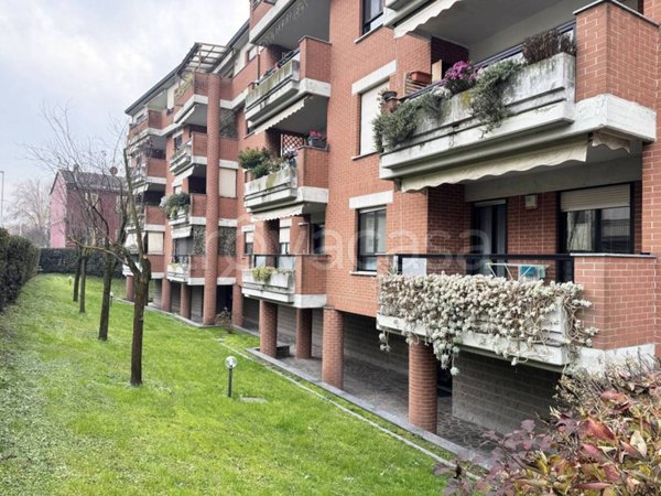 appartamento in affitto a Peschiera Borromeo in zona Linate